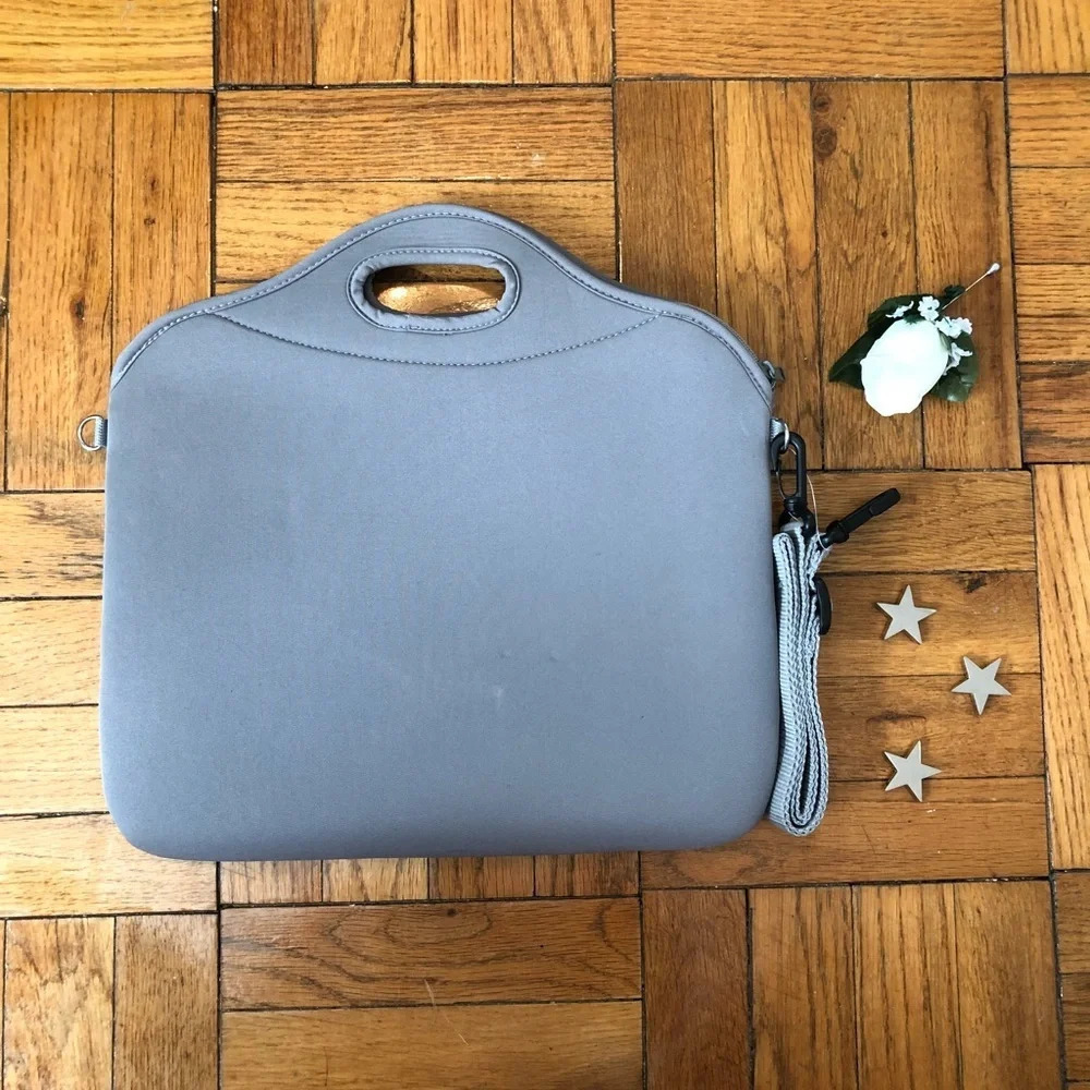 Laptop bag with detachable shoulder strap - Picture 8 of 8